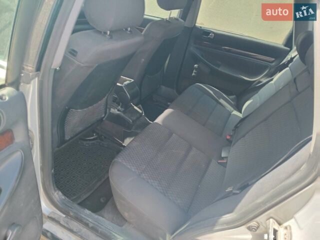 Сірий Ауді А4, об'ємом двигуна 2.5 л та пробігом 350 тис. км за 2750 $, фото 3 на Automoto.ua