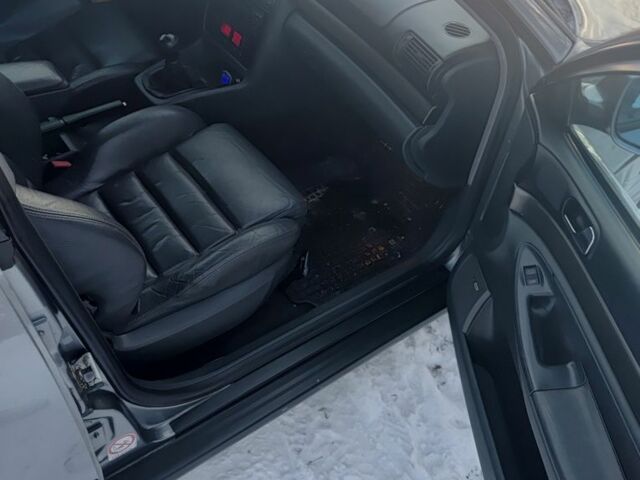 Сірий Ауді А4, об'ємом двигуна 1.9 л та пробігом 268 тис. км за 2015 $, фото 7 на Automoto.ua