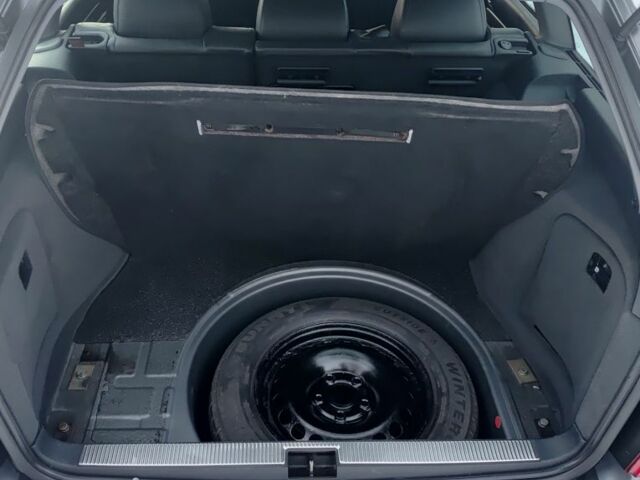 Сірий Ауді А4, об'ємом двигуна 1.9 л та пробігом 268 тис. км за 2015 $, фото 11 на Automoto.ua