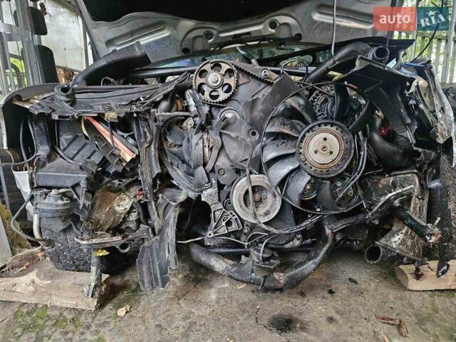 Сірий Ауді А4, об'ємом двигуна 1.9 л та пробігом 351 тис. км за 1300 $, фото 9 на Automoto.ua