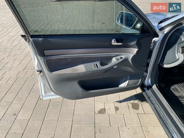 Серый Ауди А4, объемом двигателя 1.6 л и пробегом 260 тыс. км за 4200 $, фото 12 на Automoto.ua