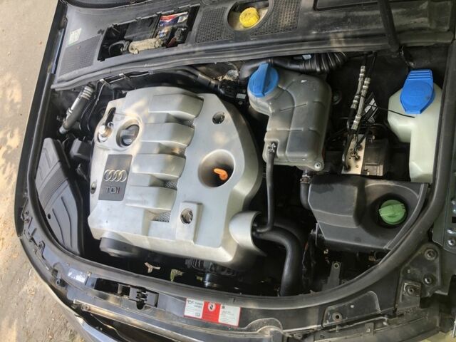 Серый Ауди А4, объемом двигателя 1.9 л и пробегом 380 тыс. км за 3900 $, фото 3 на Automoto.ua