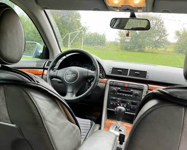 Серый Ауди А4, объемом двигателя 2.5 л и пробегом 450 тыс. км за 4000 $, фото 5 на Automoto.ua