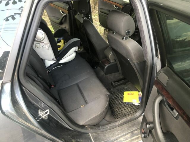 Серый Ауди А4, объемом двигателя 1.9 л и пробегом 380 тыс. км за 3900 $, фото 6 на Automoto.ua