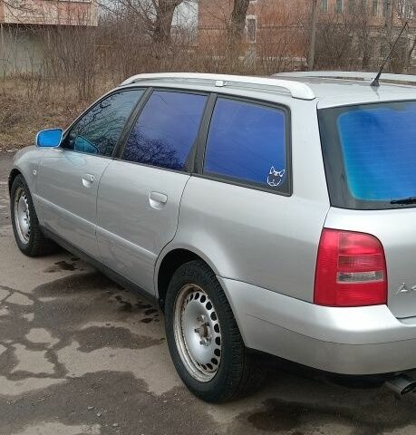 Серый Ауди А4, объемом двигателя 1.8 л и пробегом 240 тыс. км за 4200 $, фото 21 на Automoto.ua