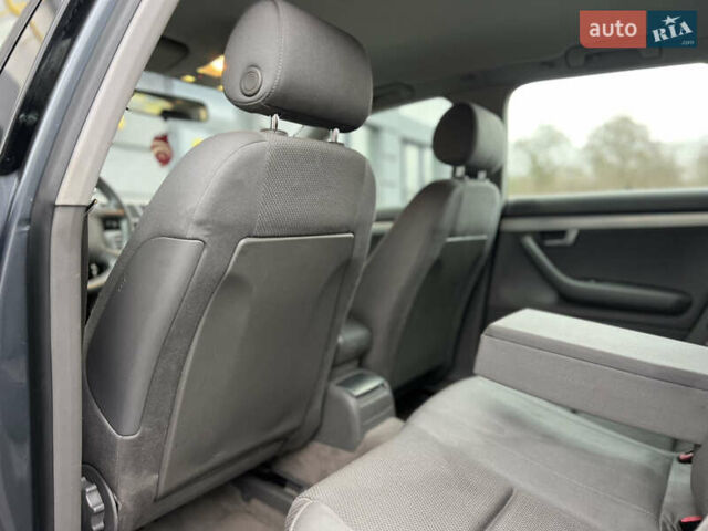 Сірий Ауді А4, об'ємом двигуна 1.8 л та пробігом 250 тис. км за 3999 $, фото 11 на Automoto.ua
