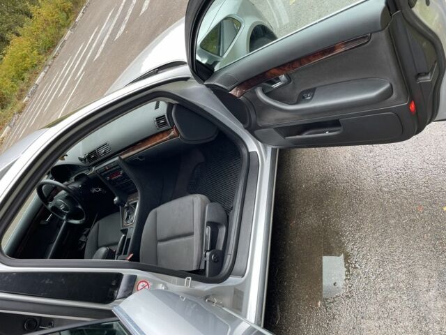 Сірий Ауді А4, об'ємом двигуна 1.9 л та пробігом 363 тис. км за 3300 $, фото 12 на Automoto.ua
