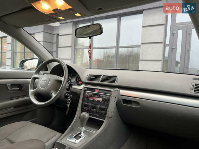 Сірий Ауді А4, об'ємом двигуна 1.8 л та пробігом 250 тис. км за 3999 $, фото 10 на Automoto.ua