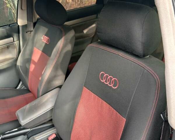 Серый Ауди А4, объемом двигателя 1.9 л и пробегом 400 тыс. км за 4400 $, фото 2 на Automoto.ua