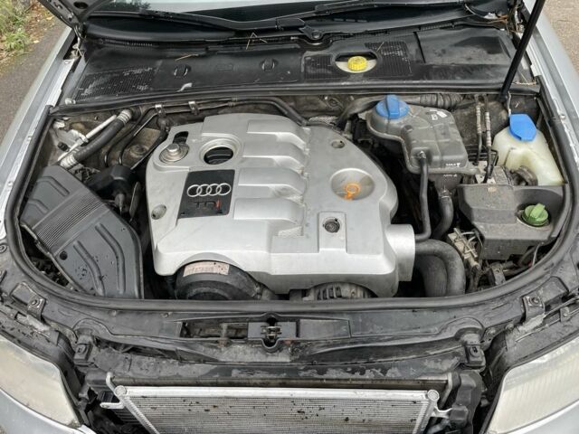 Сірий Ауді А4, об'ємом двигуна 1.9 л та пробігом 363 тис. км за 3300 $, фото 16 на Automoto.ua