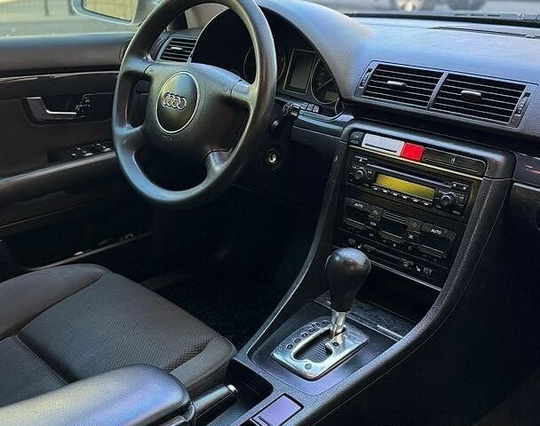 Сірий Ауді А4, об'ємом двигуна 2.98 л та пробігом 380 тис. км за 3700 $, фото 8 на Automoto.ua
