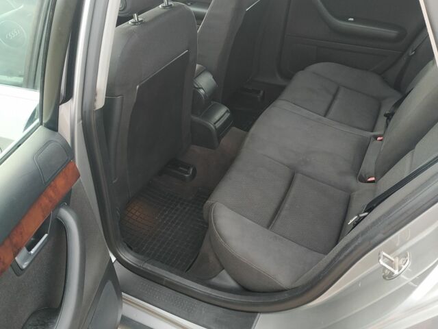 Сірий Ауді А4, об'ємом двигуна 1.9 л та пробігом 320 тис. км за 2712 $, фото 11 на Automoto.ua