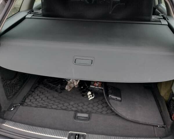 Серый Ауди А4, объемом двигателя 2.5 л и пробегом 265 тыс. км за 5400 $, фото 7 на Automoto.ua