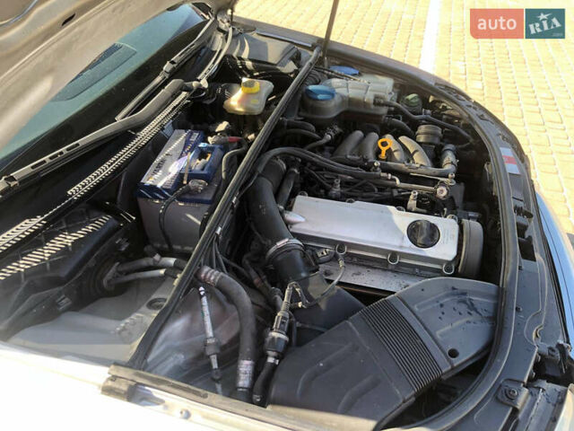 Серый Ауди А4, объемом двигателя 1.6 л и пробегом 215 тыс. км за 4900 $, фото 10 на Automoto.ua