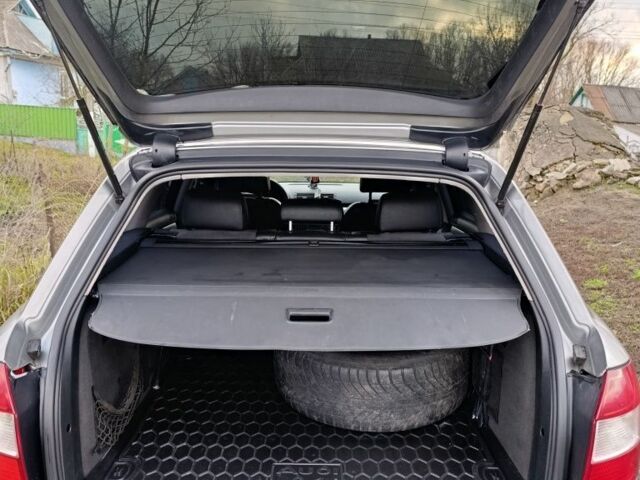 Серый Ауди А4, объемом двигателя 2 л и пробегом 324 тыс. км за 4500 $, фото 2 на Automoto.ua