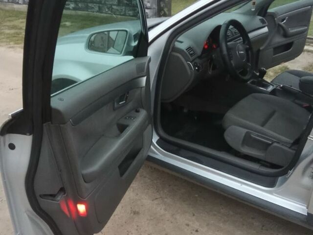 Сірий Ауді А4, об'ємом двигуна 0 л та пробігом 500 тис. км за 2250 $, фото 2 на Automoto.ua