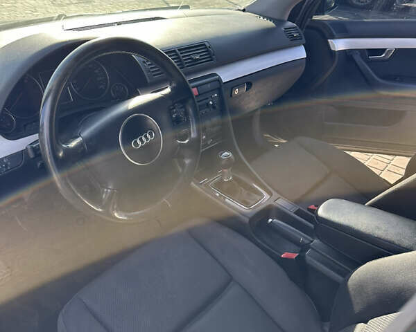 Ауді А4 2002 у Львові на Automoto.ua Сірий Ауді А4, об'ємом двигуна 1.9 л та пробігом 232 тис. км за 3800 $, фото 8 на Automoto.ua