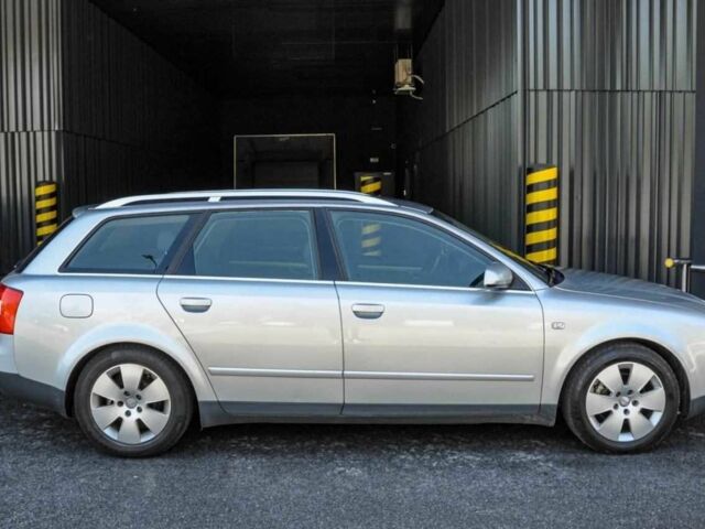 Серый Ауди А4, объемом двигателя 2 л и пробегом 297 тыс. км за 2400 $, фото 4 на Automoto.ua