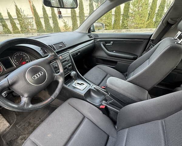 Сірий Ауді А4, об'ємом двигуна 2 л та пробігом 230 тис. км за 4600 $, фото 6 на Automoto.ua
