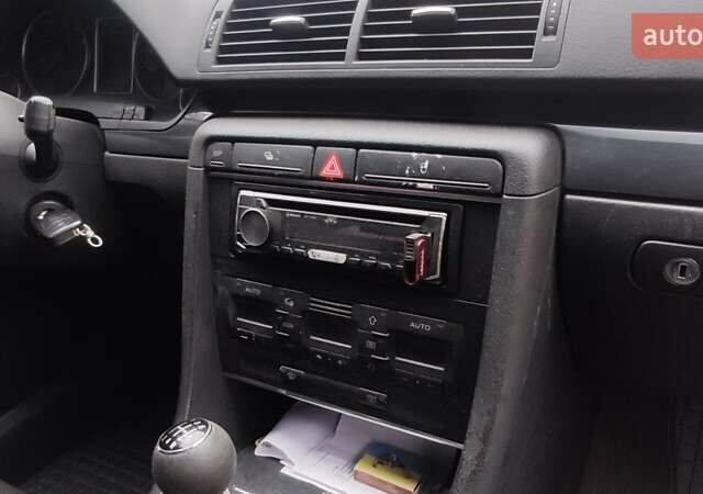 Серый Ауди А4, объемом двигателя 1.6 л и пробегом 234 тыс. км за 4450 $, фото 1 на Automoto.ua