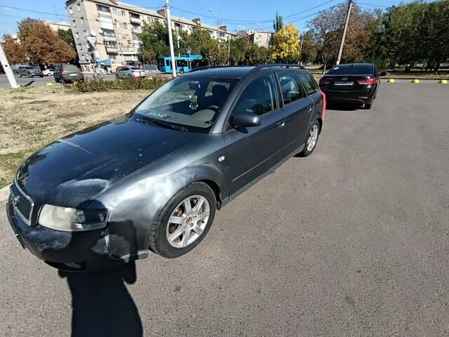 Серый Ауди А4, объемом двигателя 2 л и пробегом 291 тыс. км за 3032 $, фото 1 на Automoto.ua