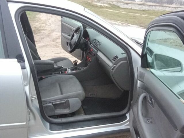 Сірий Ауді А4, об'ємом двигуна 0 л та пробігом 500 тис. км за 2250 $, фото 6 на Automoto.ua