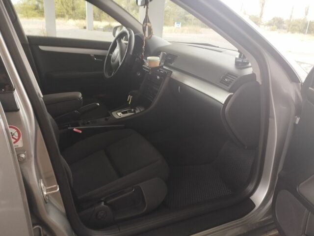 Сірий Ауді А4, об'ємом двигуна 1.8 л та пробігом 320 тис. км за 5000 $, фото 13 на Automoto.ua