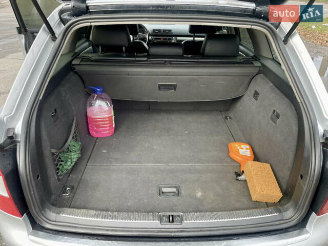 Серый Ауди А4, объемом двигателя 2.5 л и пробегом 331 тыс. км за 4400 $, фото 12 на Automoto.ua