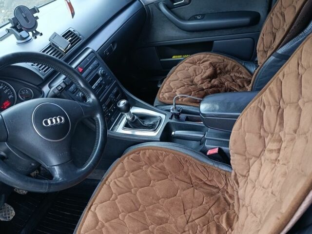 Серый Ауди А4, объемом двигателя 2 л и пробегом 324 тыс. км за 4500 $, фото 4 на Automoto.ua