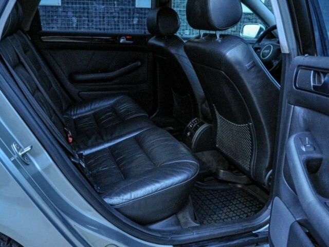 Серый Ауди А4, объемом двигателя 1.9 л и пробегом 236 тыс. км за 1800 $, фото 7 на Automoto.ua