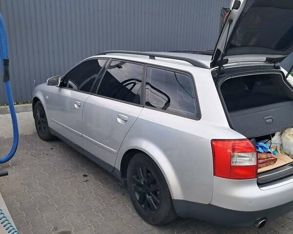 Ауди А4 2002 в Киеве на Automoto.ua Серый Ауди А4, объемом двигателя 1.98 л и пробегом 265 тыс. км за 5650 $, фото 3 на Automoto.ua