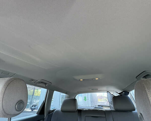 Серый Ауди А4, объемом двигателя 1.6 л и пробегом 297 тыс. км за 5300 $, фото 12 на Automoto.ua