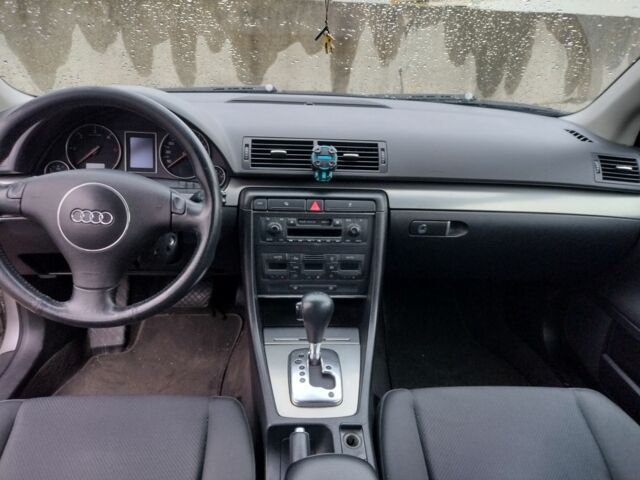 Ауді А4 2002 у Петропавлівська Борщагівка на Automoto.ua Сірий Ауді А4, об'ємом двигуна 2.5 л та пробігом 260 тис. км за 5200 $, фото 10 на Automoto.ua