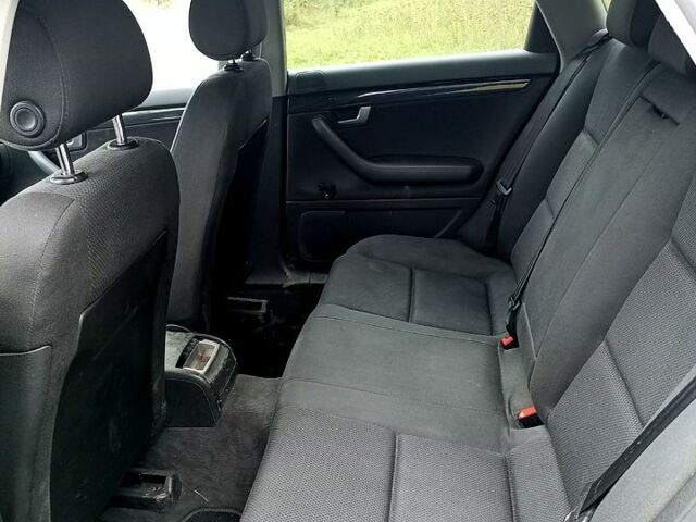 Сірий Ауді А4, об'ємом двигуна 1.8 л та пробігом 260 тис. км за 3000 $, фото 7 на Automoto.ua