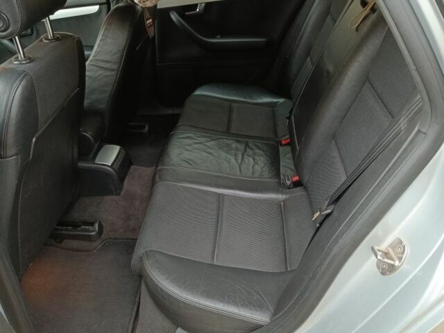 Серый Ауди А4, объемом двигателя 2.5 л и пробегом 390 тыс. км за 4500 $, фото 4 на Automoto.ua