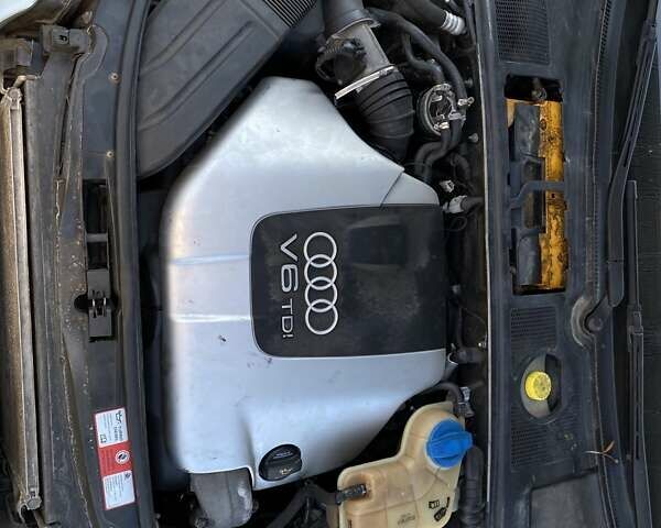 Сірий Ауді А4, об'ємом двигуна 2.5 л та пробігом 420 тис. км за 3200 $, фото 12 на Automoto.ua