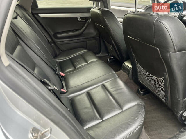 Серый Ауди А4, объемом двигателя 2.5 л и пробегом 331 тыс. км за 4400 $, фото 9 на Automoto.ua