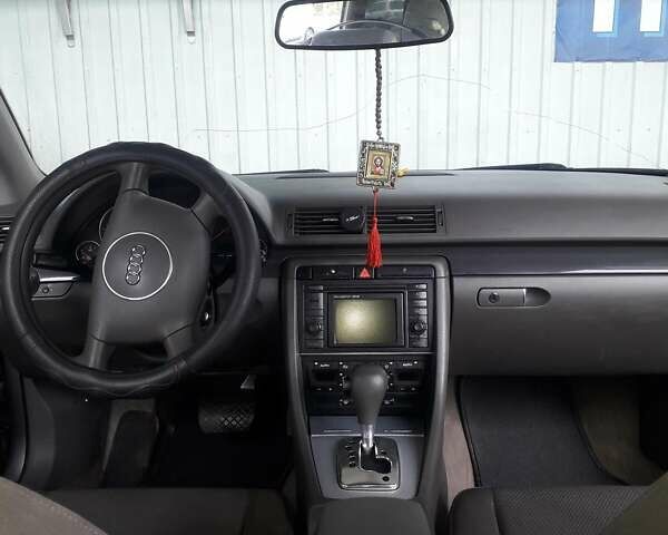 Серый Ауди А4, объемом двигателя 2.5 л и пробегом 263 тыс. км за 4600 $, фото 3 на Automoto.ua