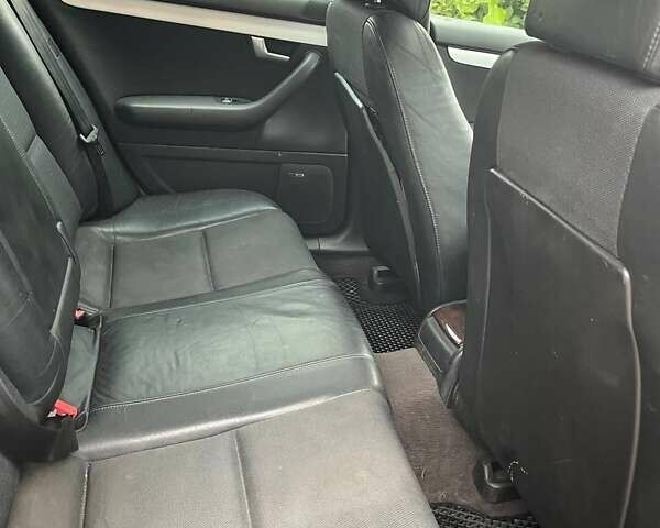 Ауді А4 2002 у Обухове на Automoto.ua Сірий Ауді А4, об'ємом двигуна 2.5 л та пробігом 320 тис. км за 3900 $, фото 14 на Automoto.ua