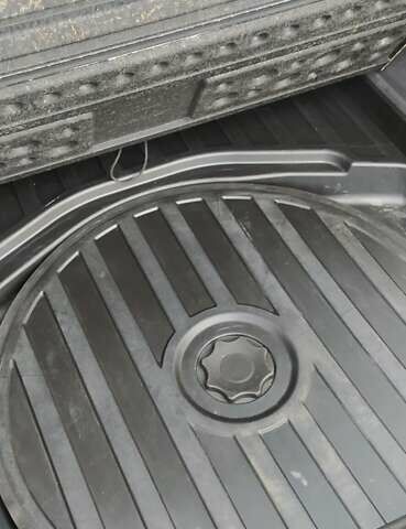 Серый Ауди А4, объемом двигателя 2 л и пробегом 245 тыс. км за 7000 $, фото 9 на Automoto.ua