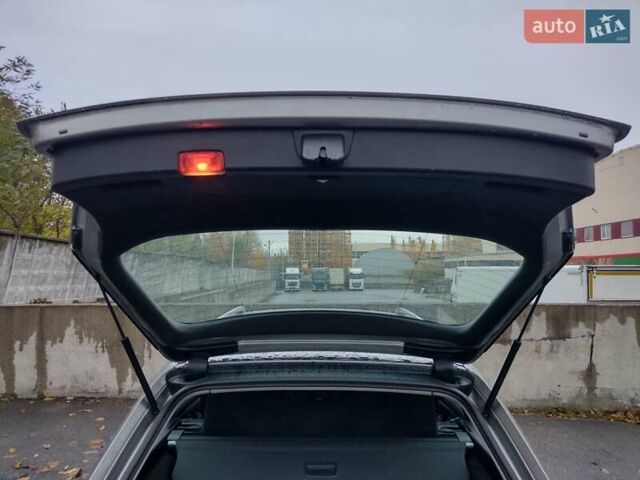 Серый Ауди А4, объемом двигателя 2.5 л и пробегом 265 тыс. км за 5400 $, фото 4 на Automoto.ua