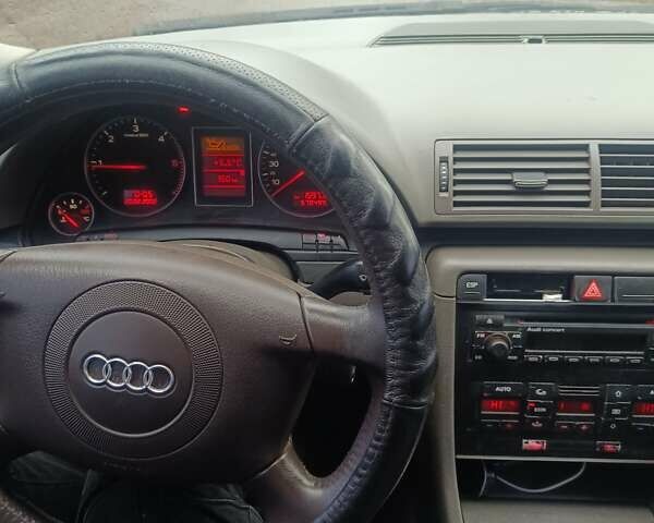 Серый Ауди А4, объемом двигателя 1.9 л и пробегом 500 тыс. км за 4550 $, фото 8 на Automoto.ua