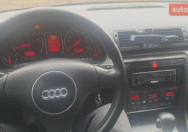 Серый Ауди А4, объемом двигателя 1.78 л и пробегом 259 тыс. км за 4700 $, фото 1 на Automoto.ua