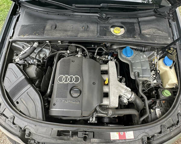 Сірий Ауді А4, об'ємом двигуна 1.78 л та пробігом 225 тис. км за 6500 $, фото 15 на Automoto.ua