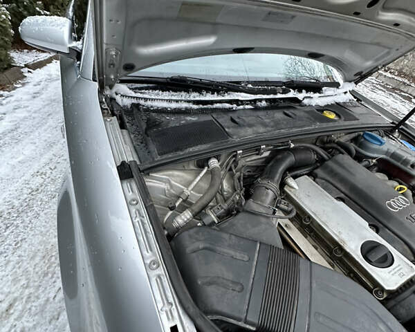 Сірий Ауді А4, об'ємом двигуна 1.6 л та пробігом 250 тис. км за 4400 $, фото 50 на Automoto.ua