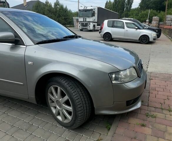 Серый Ауди А4, объемом двигателя 2.5 л и пробегом 317 тыс. км за 4500 $, фото 4 на Automoto.ua