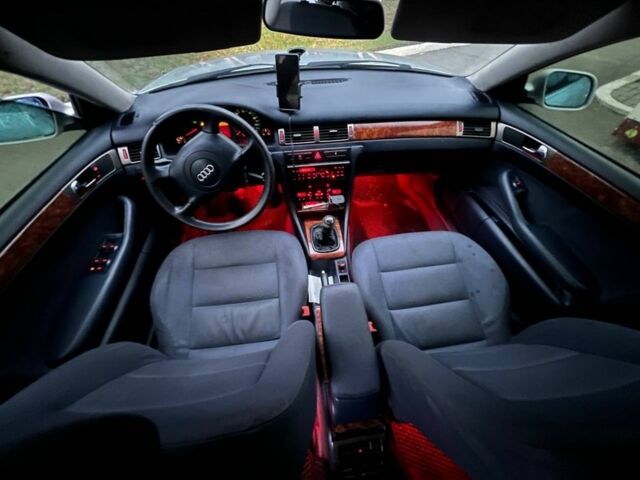 Серый Ауди А4, объемом двигателя 2.5 л и пробегом 200 тыс. км за 2350 $, фото 8 на Automoto.ua