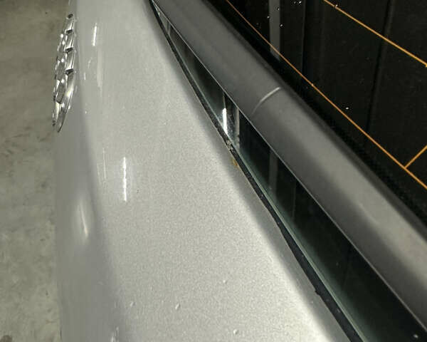 Сірий Ауді А4, об'ємом двигуна 1.6 л та пробігом 250 тис. км за 4400 $, фото 16 на Automoto.ua