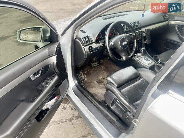 Серый Ауди А4, объемом двигателя 2.5 л и пробегом 331 тыс. км за 4400 $, фото 7 на Automoto.ua