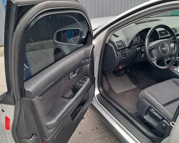 Ауди А4 2002 в Киеве на Automoto.ua Серый Ауди А4, объемом двигателя 1.98 л и пробегом 265 тыс. км за 5650 $, фото 9 на Automoto.ua